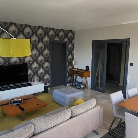 Appartement Lumineux De 90 M2 Situe En Centre Ville Анси Экстерьер фото