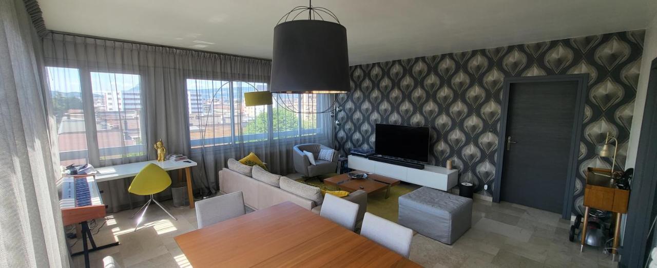 Appartement Lumineux De 90 M2 Situe En Centre Ville Анси Экстерьер фото
